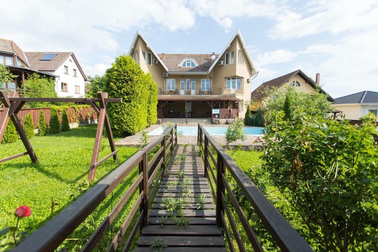 Pensiunea Full Târgu-Mureş Exterior foto