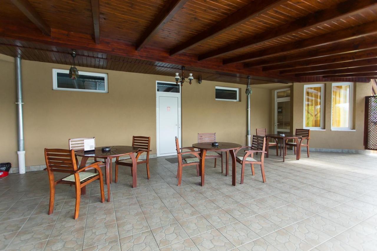 Pensiunea Full Târgu-Mureş Exterior foto